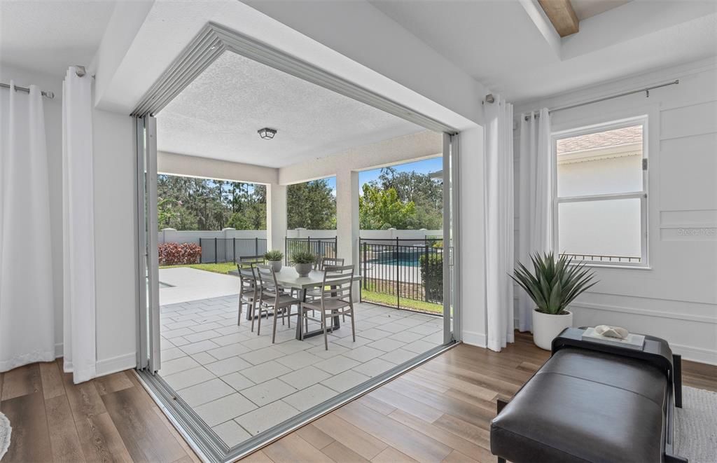 Activo con contrato: $699,498 (3 camas, 2 baños, 2088 Pies cuadrados)