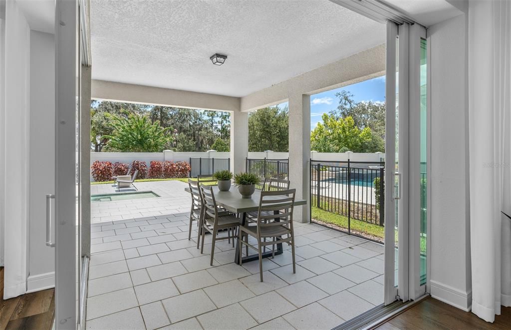 Activo con contrato: $699,498 (3 camas, 2 baños, 2088 Pies cuadrados)