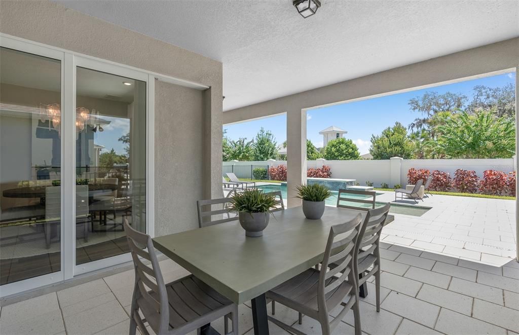 Activo con contrato: $699,498 (3 camas, 2 baños, 2088 Pies cuadrados)