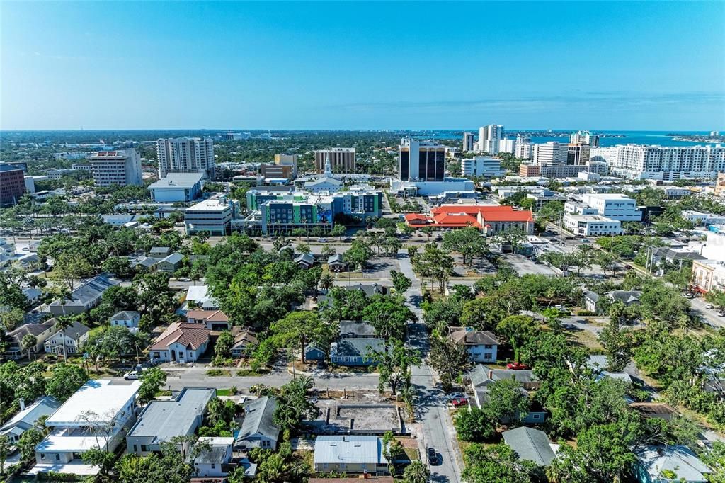 待售: $739,000 (4 贝兹, 0 浴室, 2063 平方英尺)