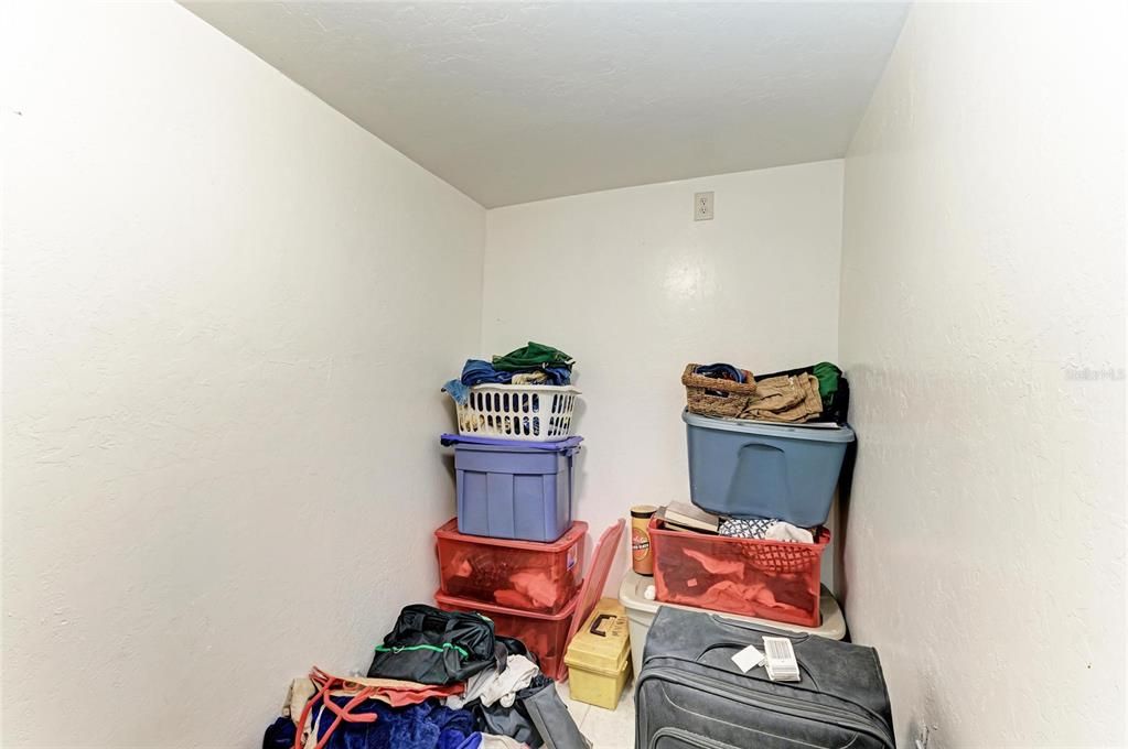 待售: $739,000 (4 贝兹, 0 浴室, 2063 平方英尺)