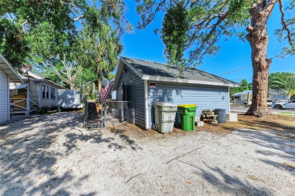 待售: $739,000 (4 贝兹, 0 浴室, 2063 平方英尺)