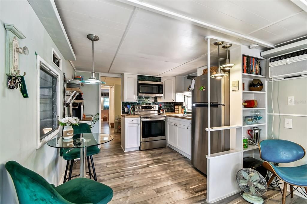 For Sale: $79,700 (3 beds, 1 baths, 810 Square Feet)