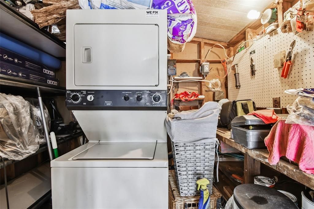 For Sale: $79,700 (3 beds, 1 baths, 810 Square Feet)