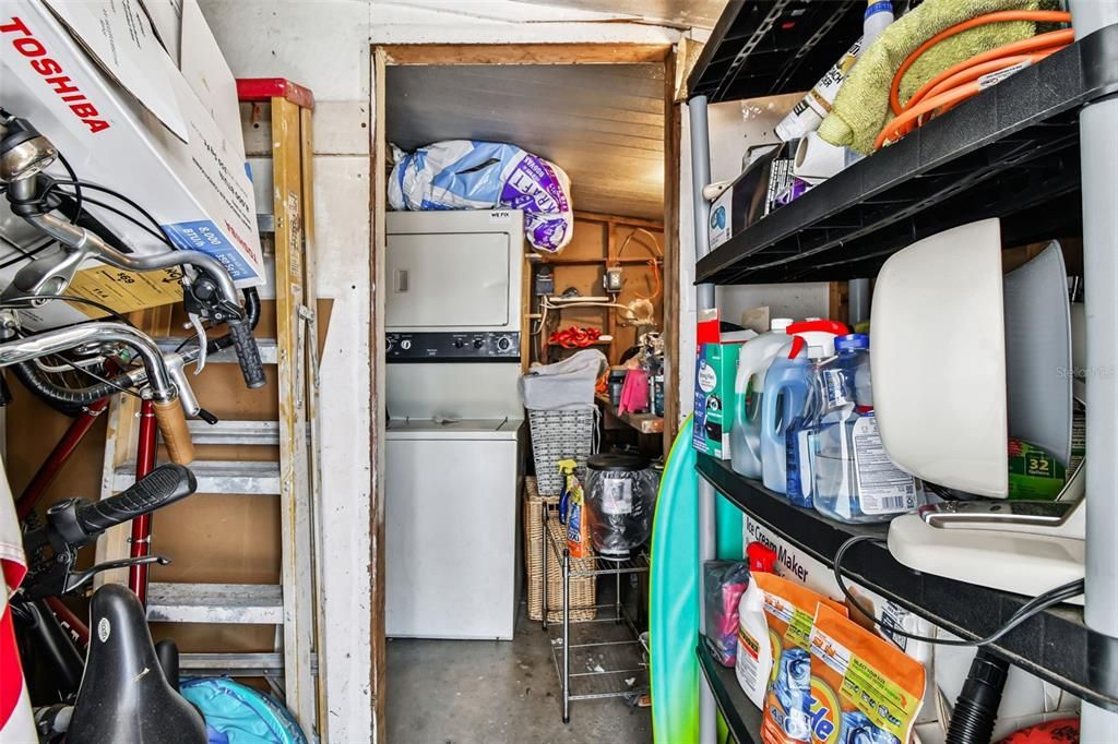 For Sale: $79,700 (3 beds, 1 baths, 810 Square Feet)