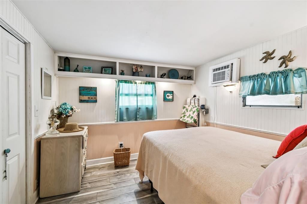 For Sale: $79,700 (3 beds, 1 baths, 810 Square Feet)