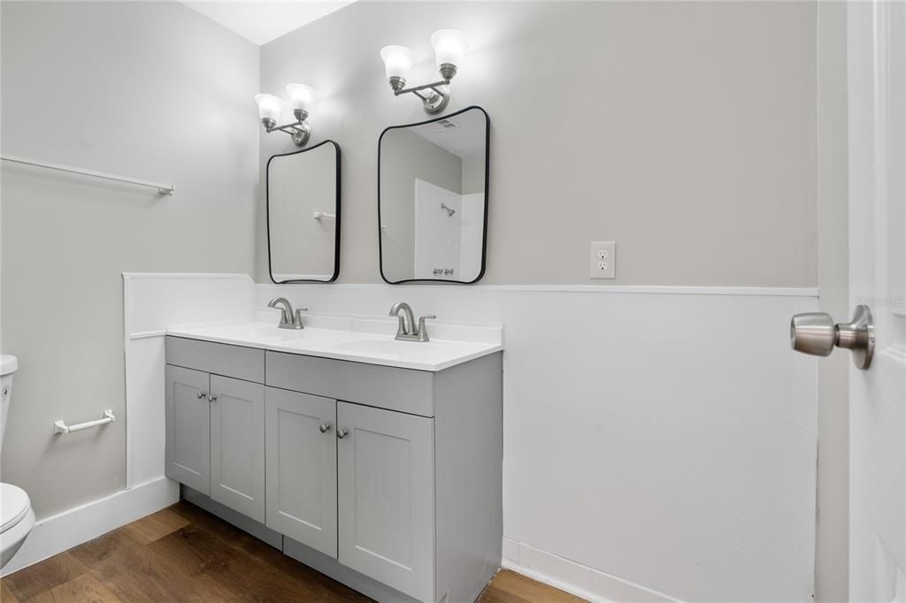 待售: $79,900 (3 贝兹, 2 浴室, 1252 平方英尺)