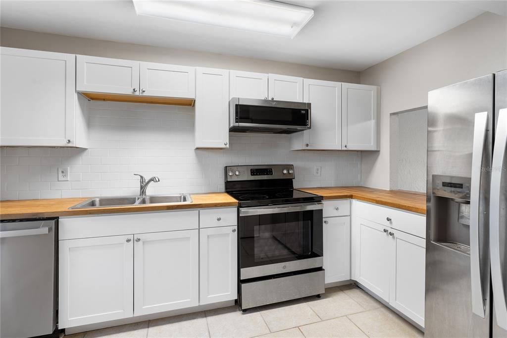 待售: $79,900 (3 贝兹, 2 浴室, 1252 平方英尺)