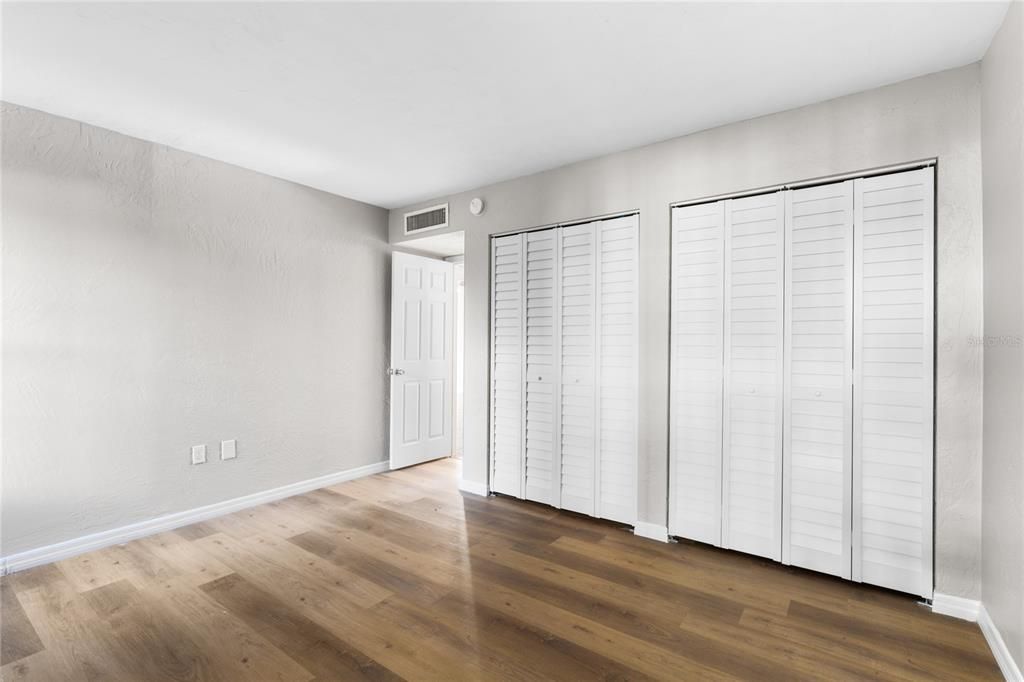 待售: $79,900 (3 贝兹, 2 浴室, 1252 平方英尺)