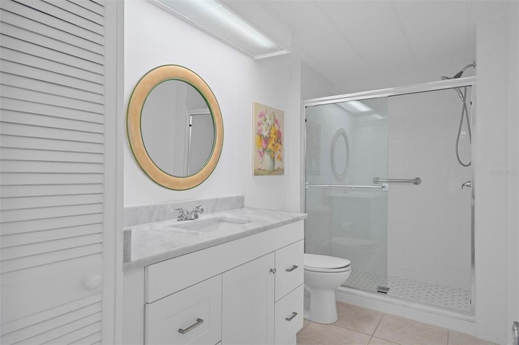 待售: $274,000 (2 贝兹, 2 浴室, 1334 平方英尺)