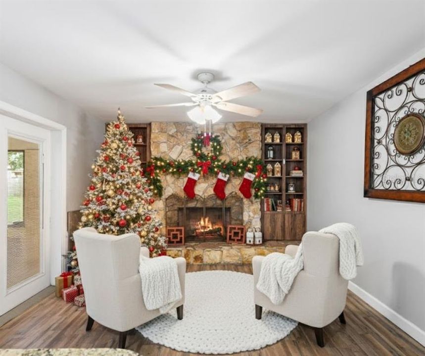 Active With Contract: $369,900 (3 beds, 3 baths, 2013 Square Feet)