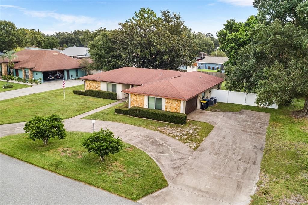 Active With Contract: $369,900 (3 beds, 3 baths, 2013 Square Feet)