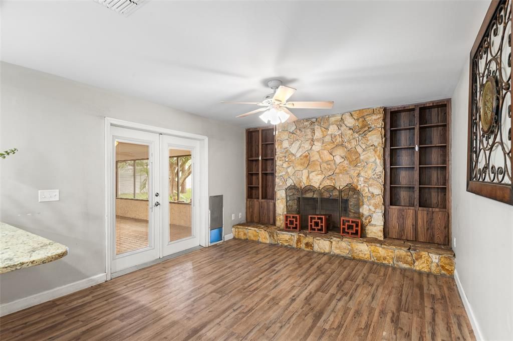 Active With Contract: $369,900 (3 beds, 3 baths, 2013 Square Feet)