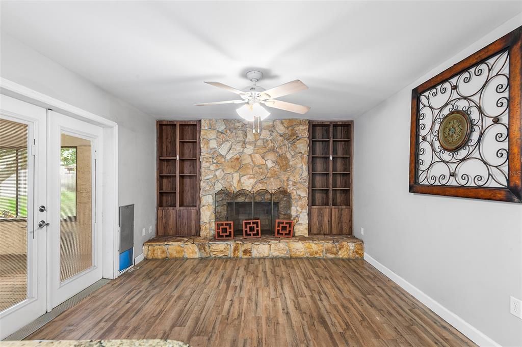 Active With Contract: $369,900 (3 beds, 3 baths, 2013 Square Feet)