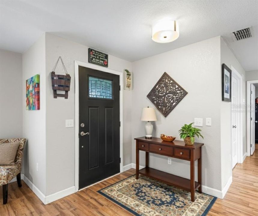 Active With Contract: $369,900 (3 beds, 3 baths, 2013 Square Feet)