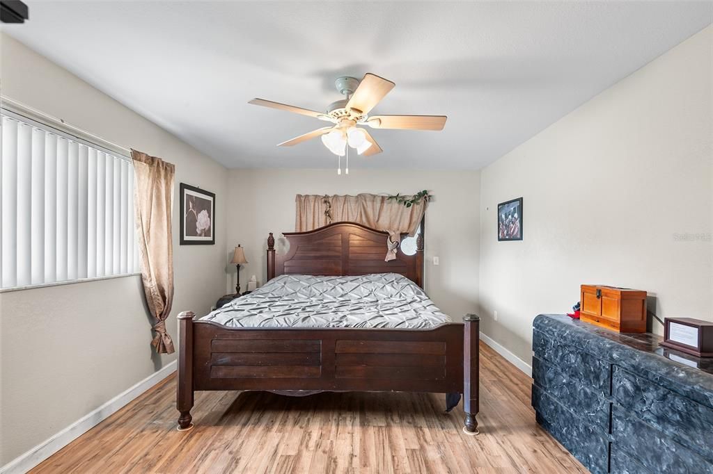 Active With Contract: $369,900 (3 beds, 3 baths, 2013 Square Feet)