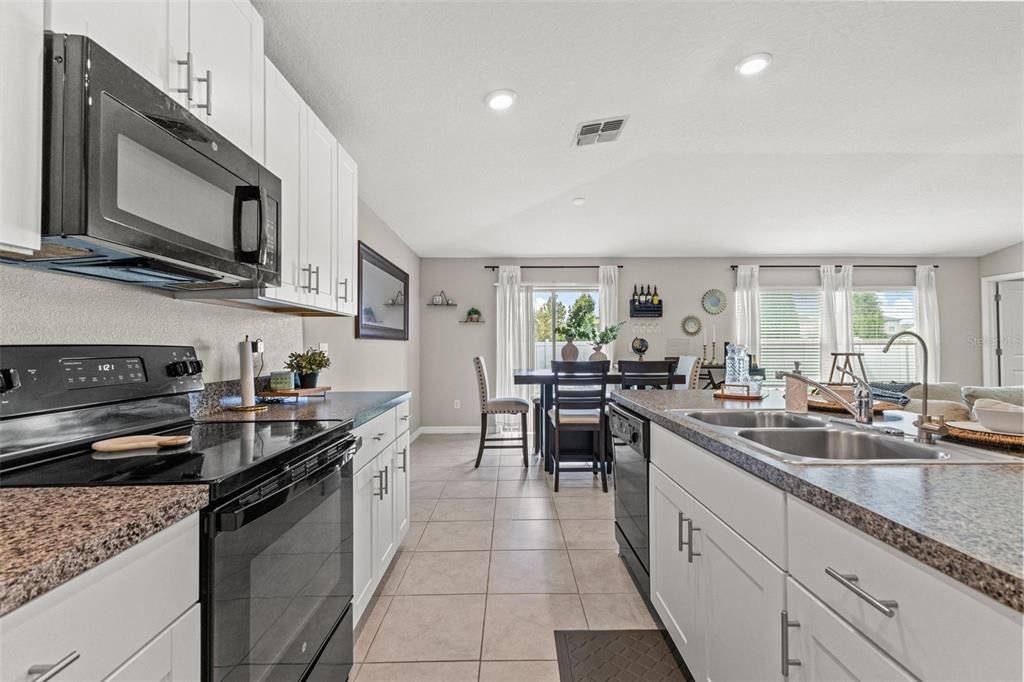 Active With Contract: $368,000 (4 beds, 2 baths, 1935 Square Feet)