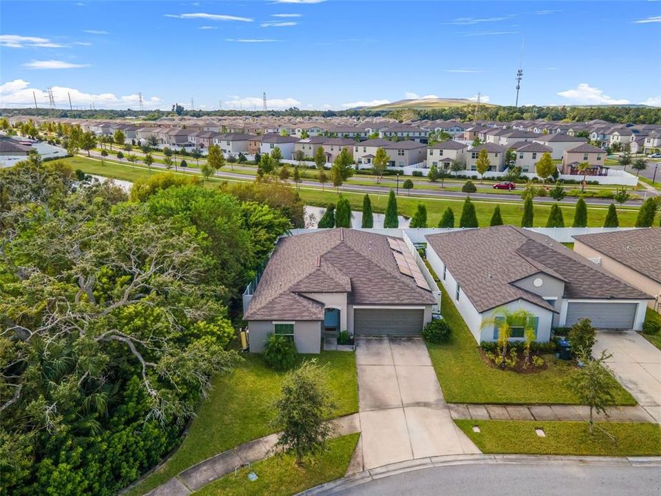 Active With Contract: $368,000 (4 beds, 2 baths, 1935 Square Feet)