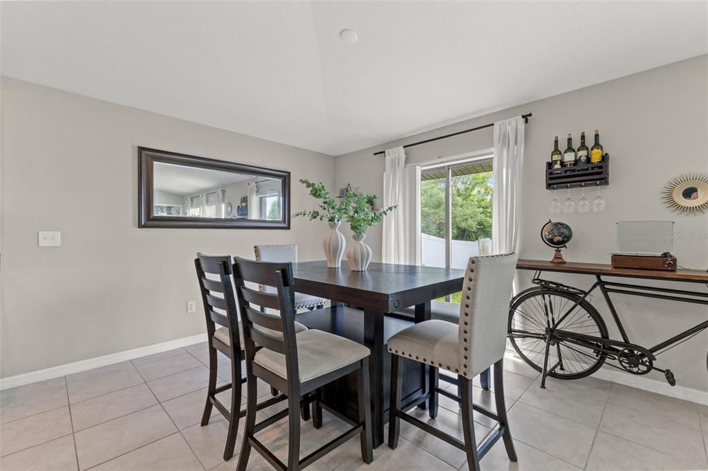 Active With Contract: $368,000 (4 beds, 2 baths, 1935 Square Feet)