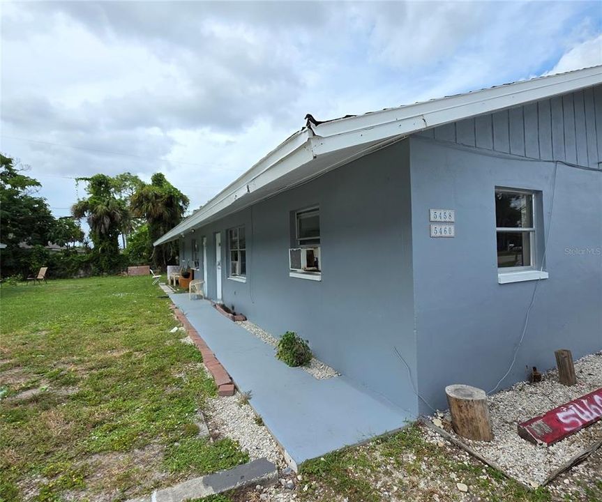 For Sale: $289,000 (8 beds, 0 baths, 1560 Square Feet)