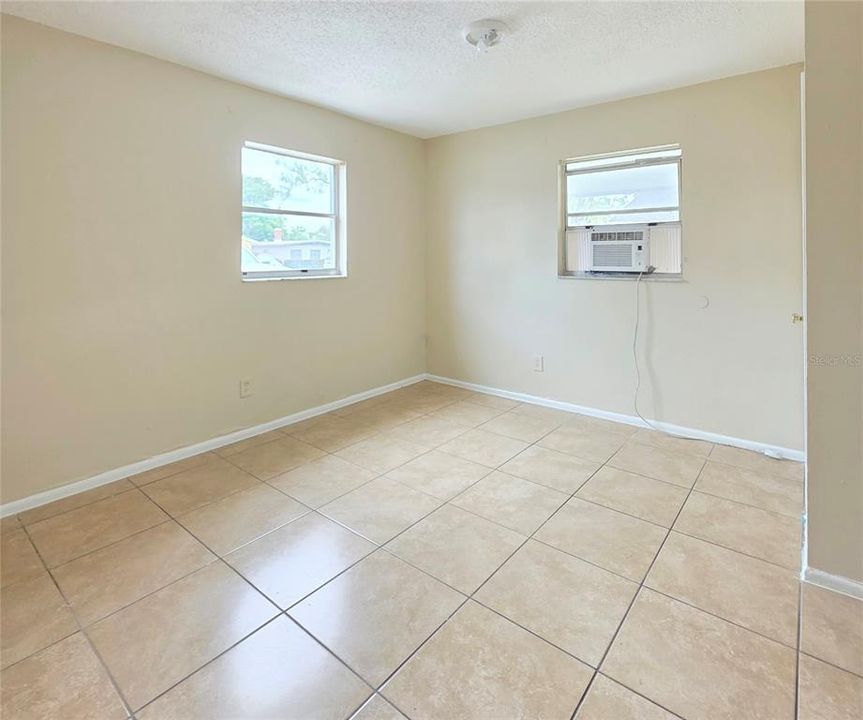 For Sale: $289,000 (8 beds, 0 baths, 1560 Square Feet)