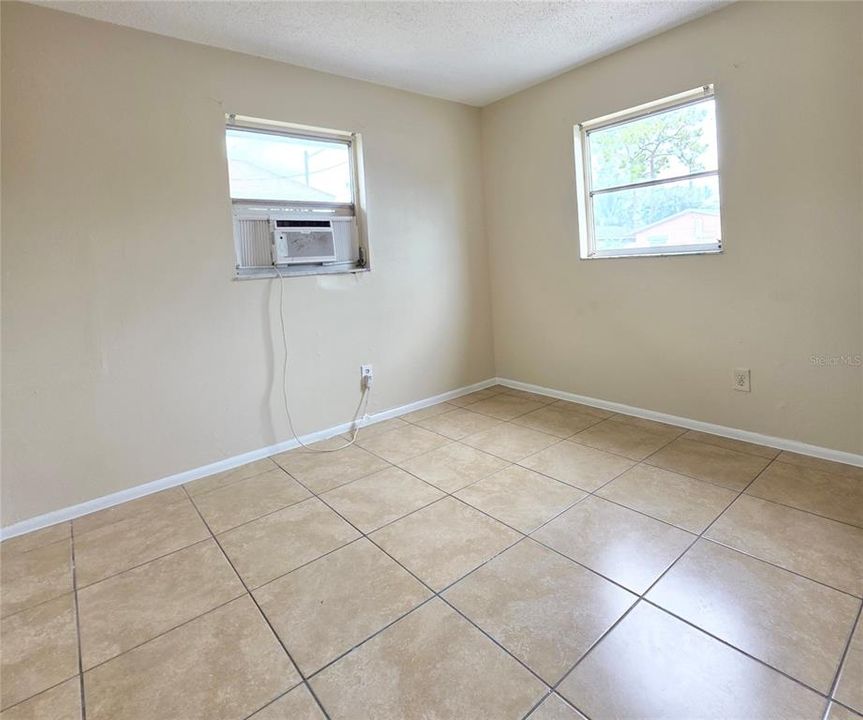 For Sale: $289,000 (8 beds, 0 baths, 1560 Square Feet)