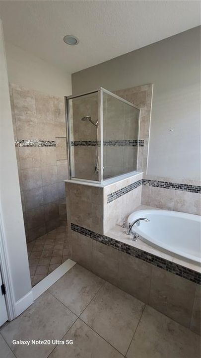 В аренду: $3,300 (4 спален, 3 ванн, 2600 Квадратных фут)