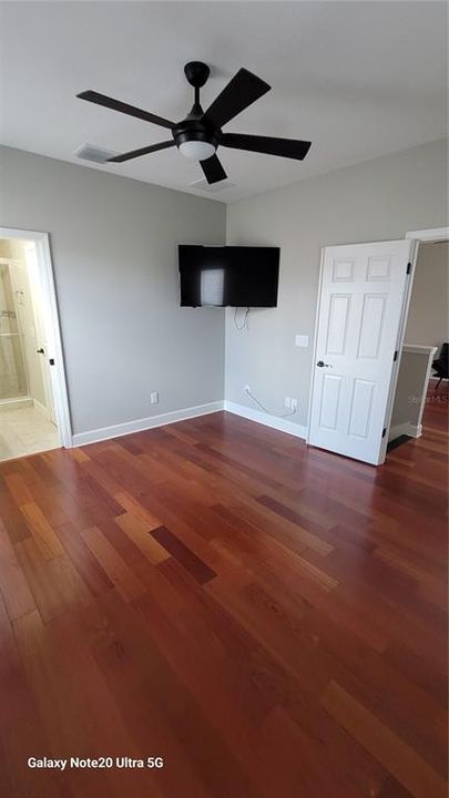 В аренду: $3,300 (4 спален, 3 ванн, 2600 Квадратных фут)