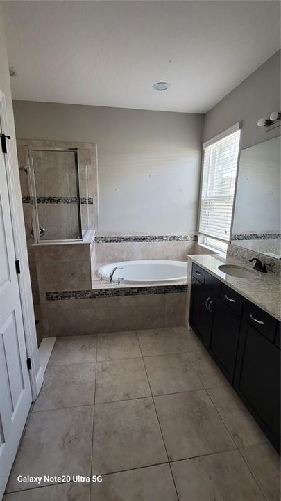 В аренду: $3,300 (4 спален, 3 ванн, 2600 Квадратных фут)