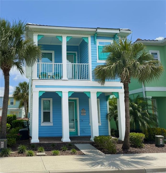 For Rent: $3,300 (2 beds, 2 baths, 1217 Square Feet)