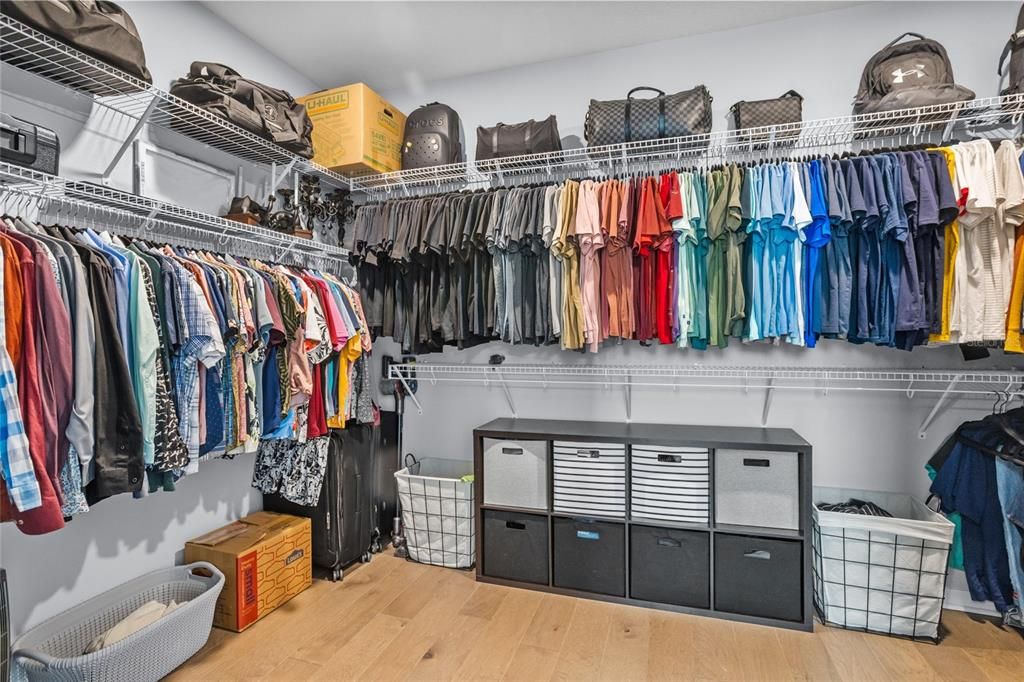 На продажу: $849,999 (5 спален, 4 ванн, 3557 Квадратных фут)