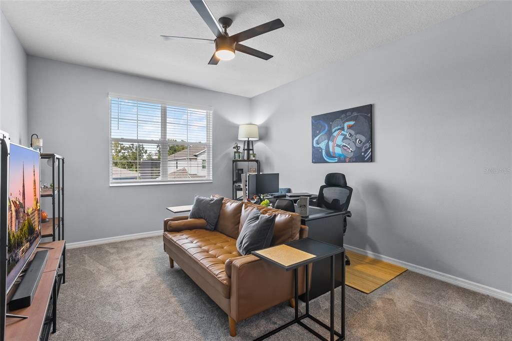 На продажу: $849,999 (5 спален, 4 ванн, 3557 Квадратных фут)