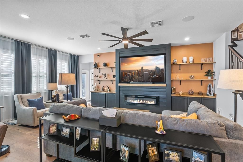 На продажу: $849,999 (5 спален, 4 ванн, 3557 Квадратных фут)