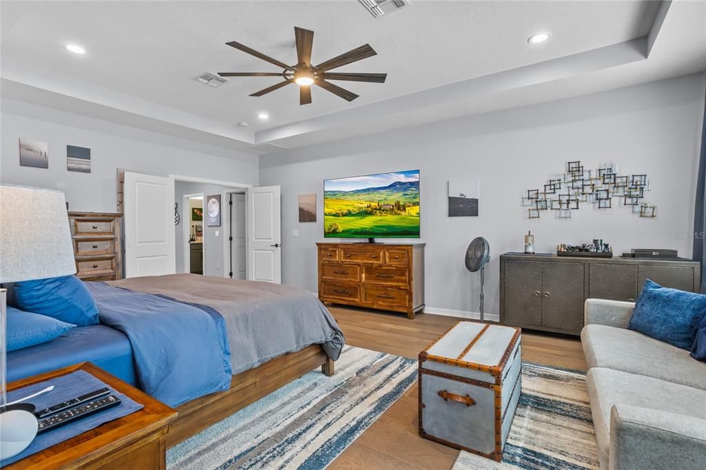 На продажу: $849,999 (5 спален, 4 ванн, 3557 Квадратных фут)