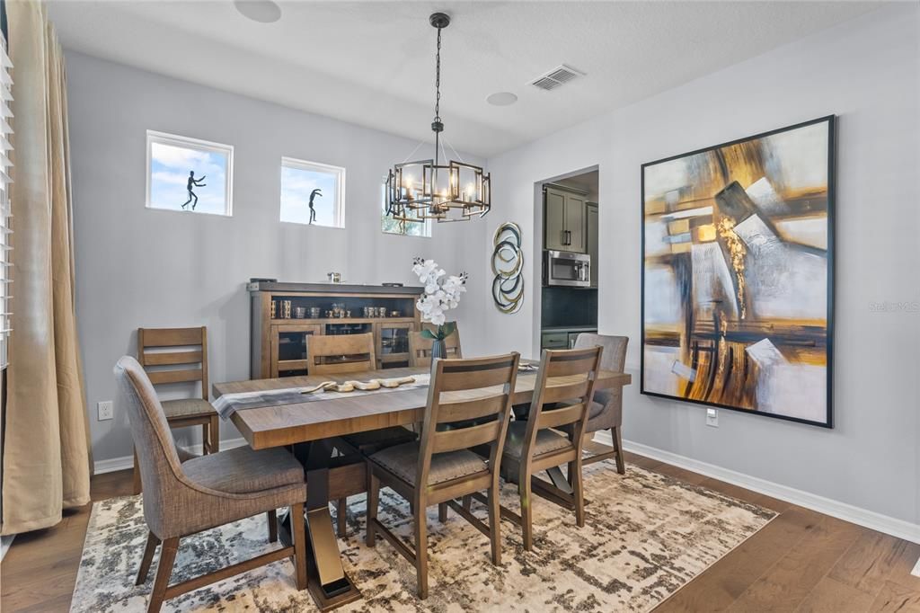 На продажу: $849,999 (5 спален, 4 ванн, 3557 Квадратных фут)