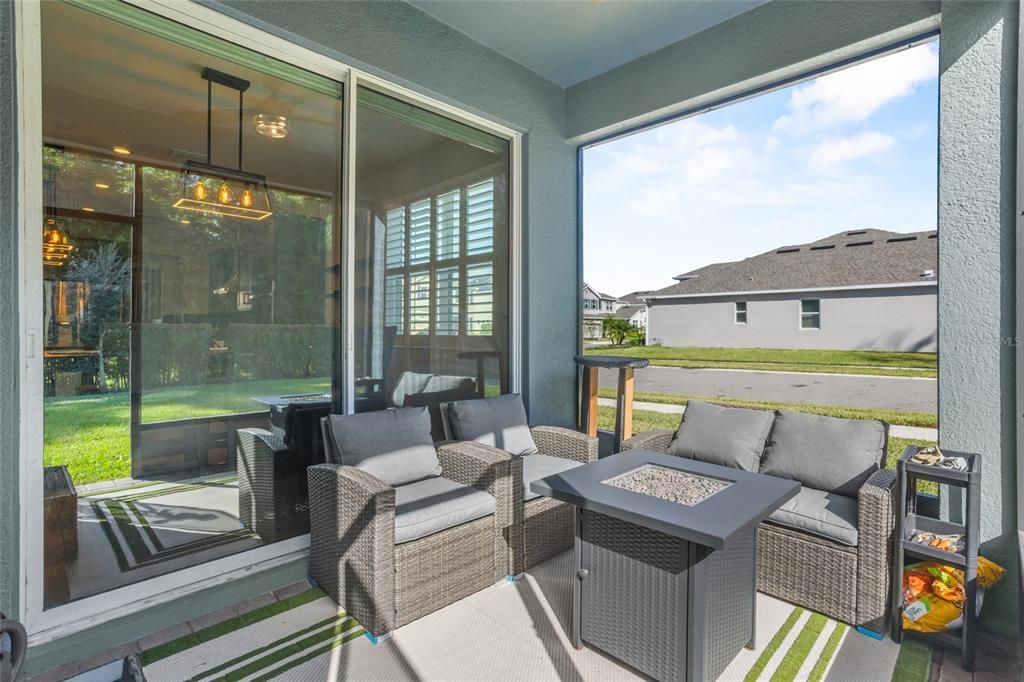 На продажу: $849,999 (5 спален, 4 ванн, 3557 Квадратных фут)