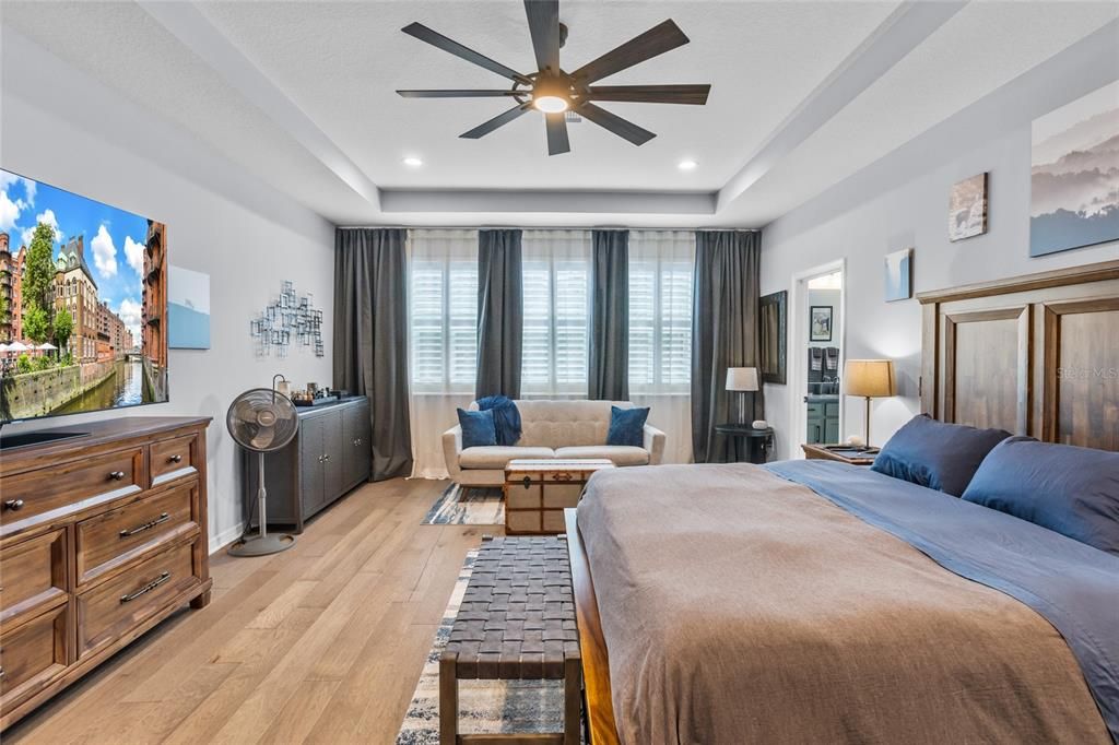 На продажу: $849,999 (5 спален, 4 ванн, 3557 Квадратных фут)