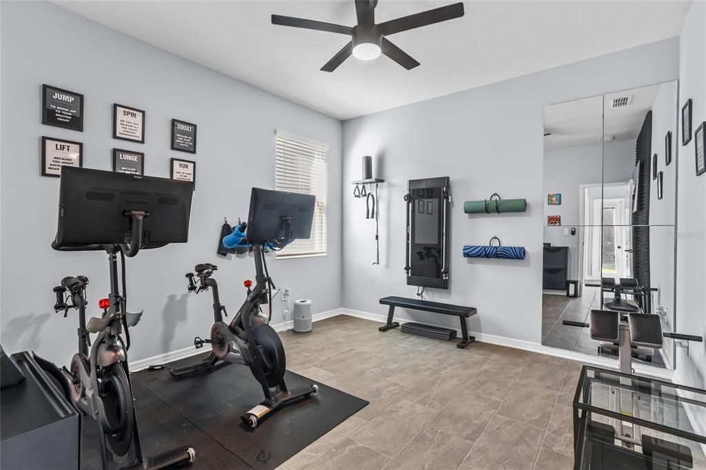 На продажу: $849,999 (5 спален, 4 ванн, 3557 Квадратных фут)