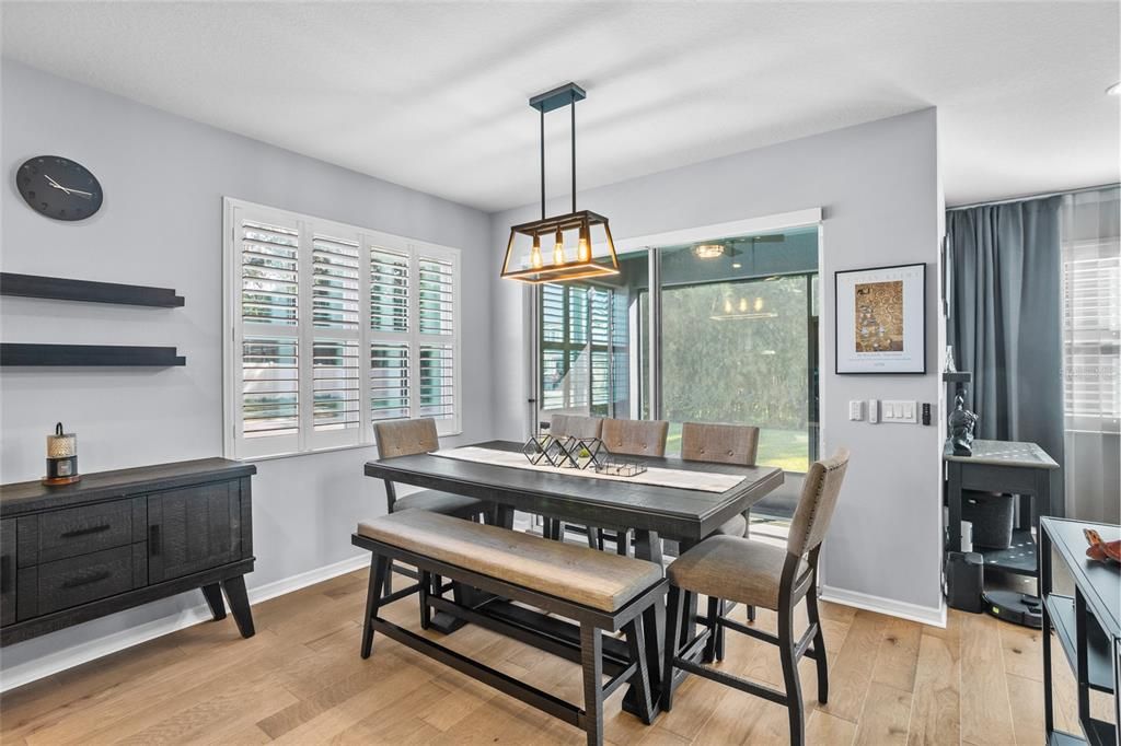 На продажу: $849,999 (5 спален, 4 ванн, 3557 Квадратных фут)