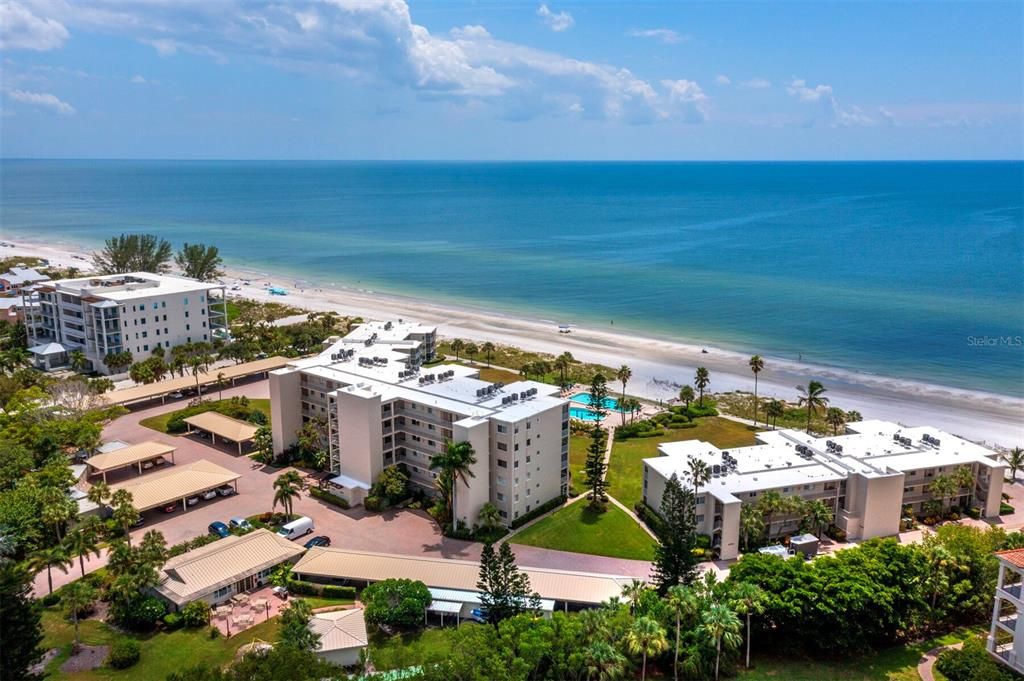 Vendido Recientemente: $749,900 (2 camas, 2 baños, 1393 Pies cuadrados)