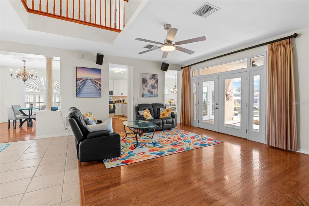 待售: $1,079,000 (4 贝兹, 3 浴室, 2904 平方英尺)