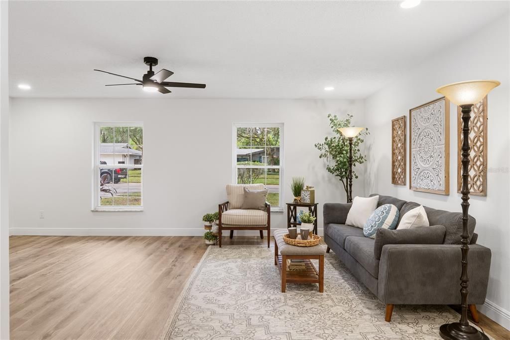 For Sale: $585,000 (3 beds, 2 baths, 1887 Square Feet)