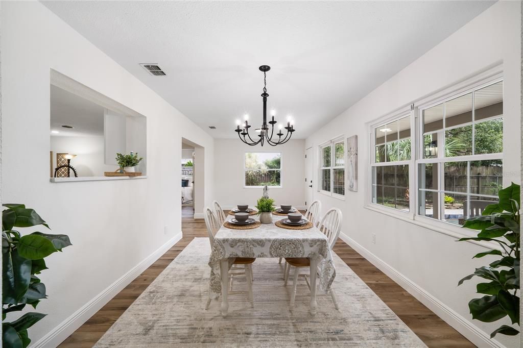 For Sale: $585,000 (3 beds, 2 baths, 1887 Square Feet)