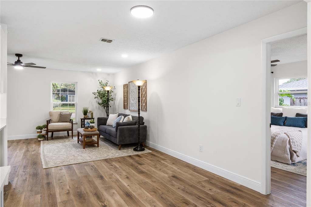 For Sale: $585,000 (3 beds, 2 baths, 1887 Square Feet)