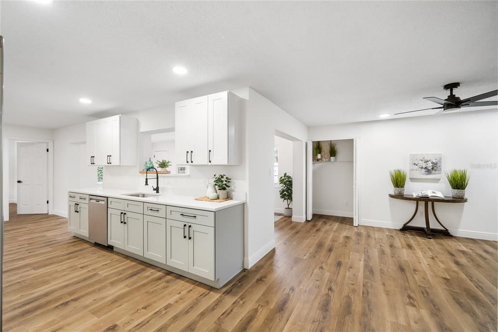 For Sale: $585,000 (3 beds, 2 baths, 1887 Square Feet)