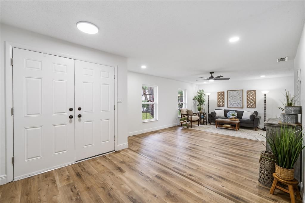 For Sale: $585,000 (3 beds, 2 baths, 1887 Square Feet)