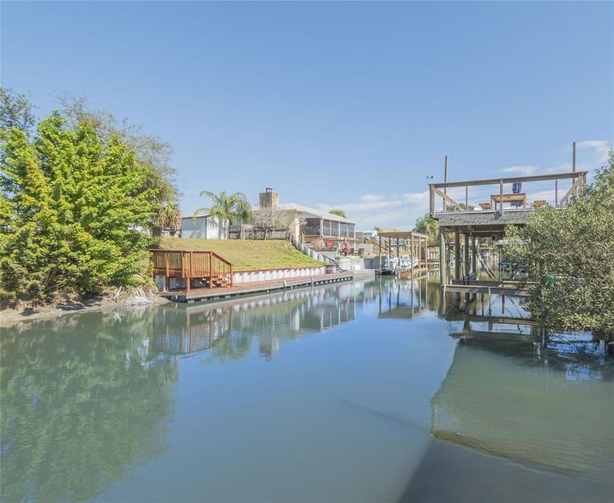 待售: $210,000 (0.21 acres)