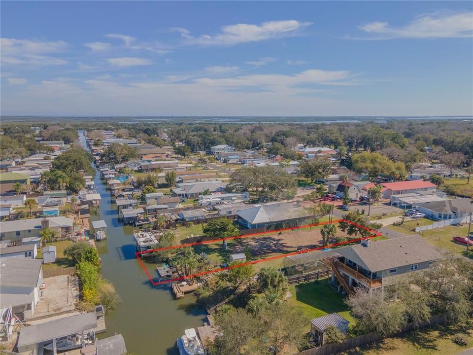 待售: $210,000 (0.21 acres)