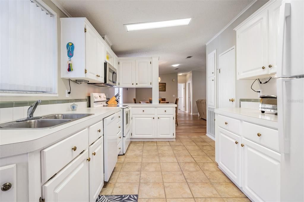 En Venta: $210,000 (3 camas, 2 baños, 1512 Pies cuadrados)