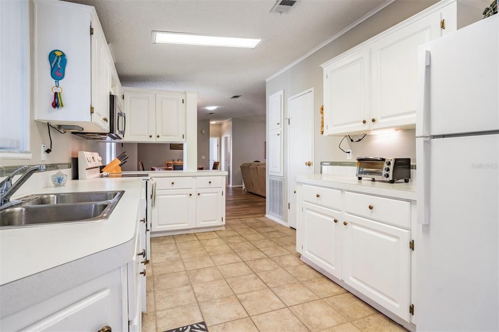 En Venta: $210,000 (3 camas, 2 baños, 1512 Pies cuadrados)